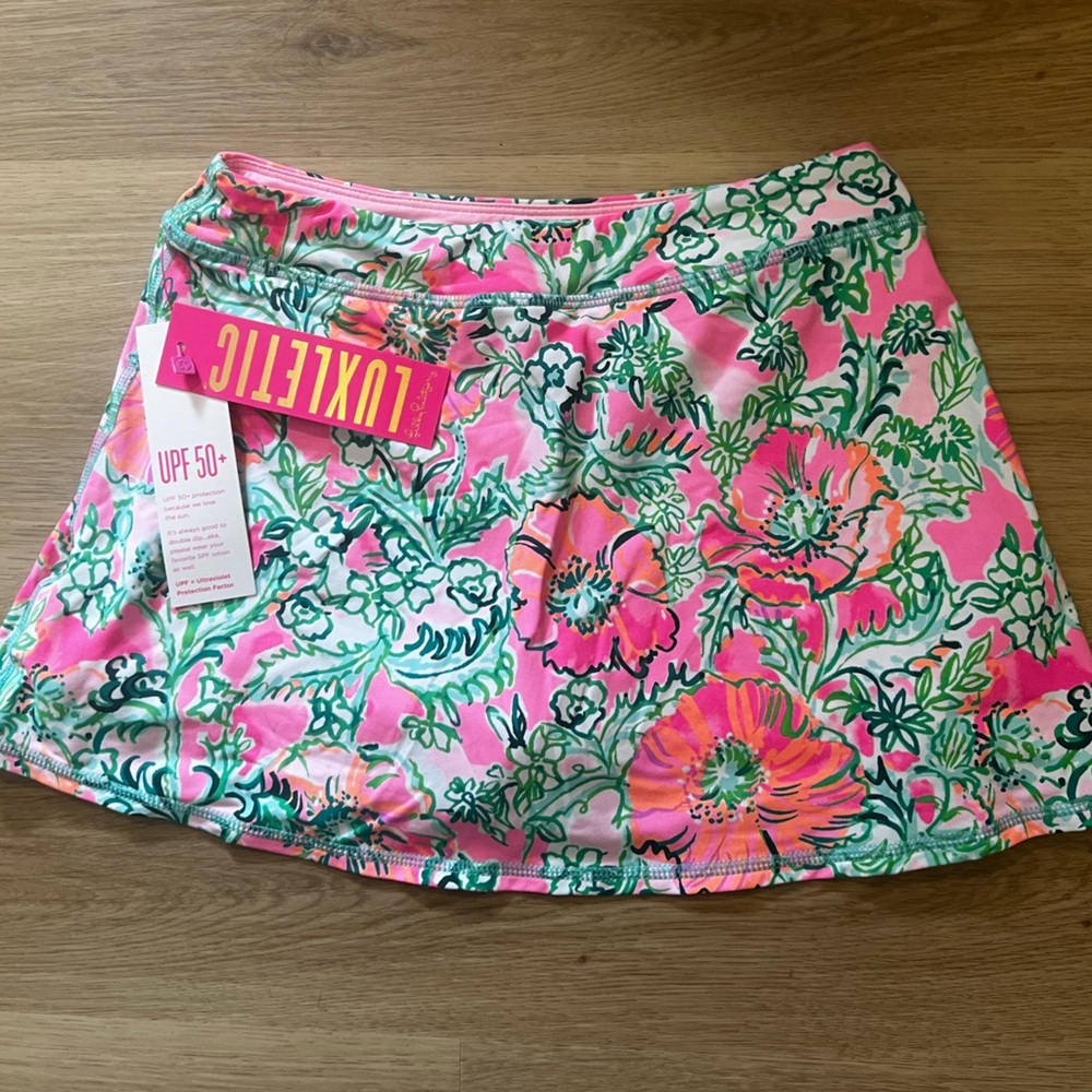 Lilly Pulitzer girls UPF 50 skort. Size L
